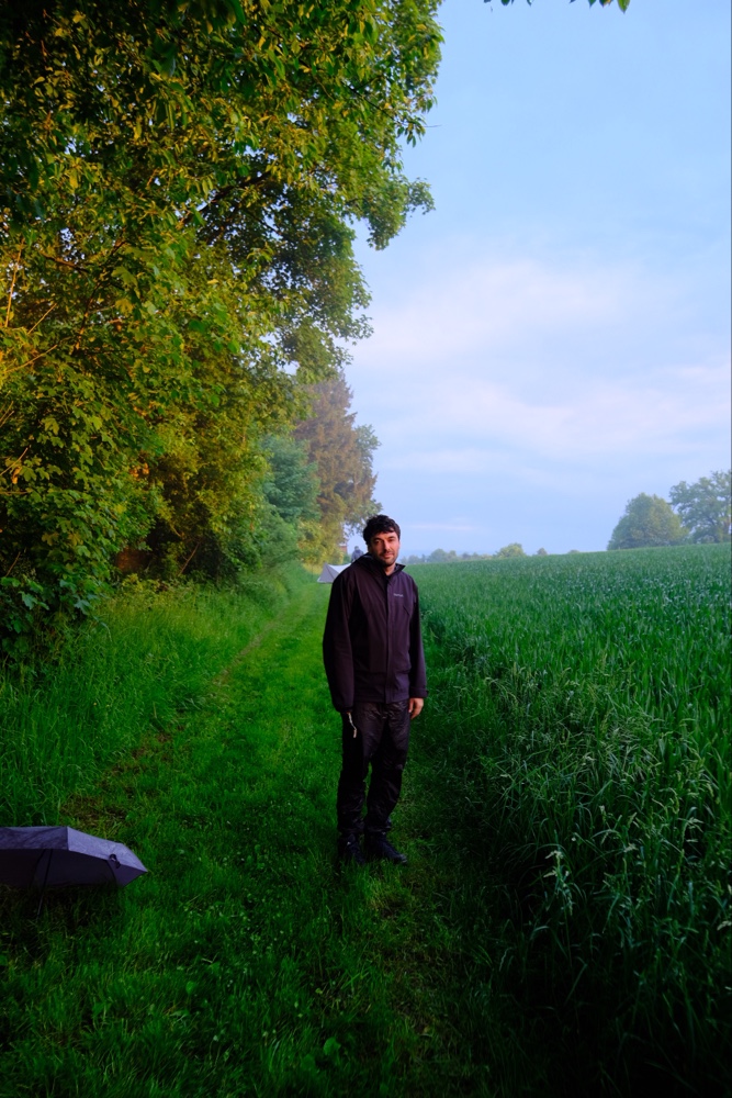 Wanderer auf dem Rheinsteig ultraleicht thru-hike